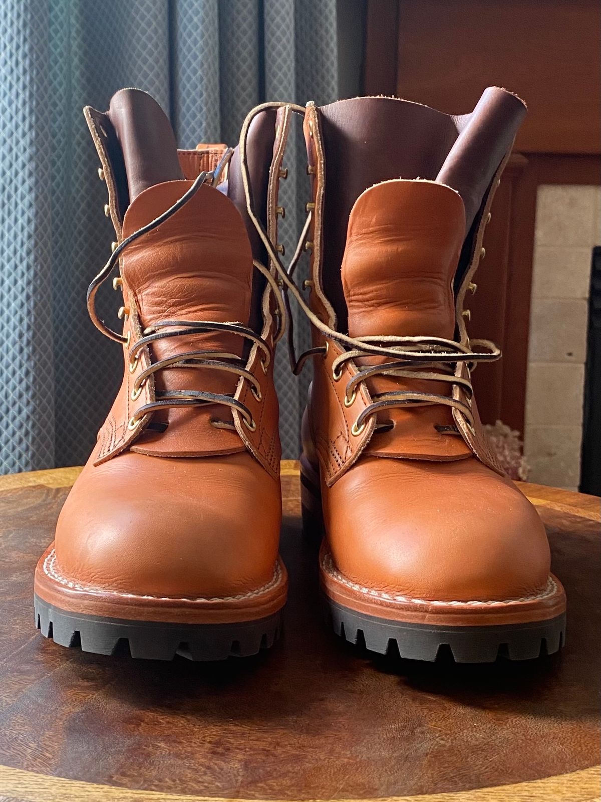 Photo by alain.sauve on October 1, 2023 of the Nicks DomePro in Wickett & Craig Tan English Bridle.