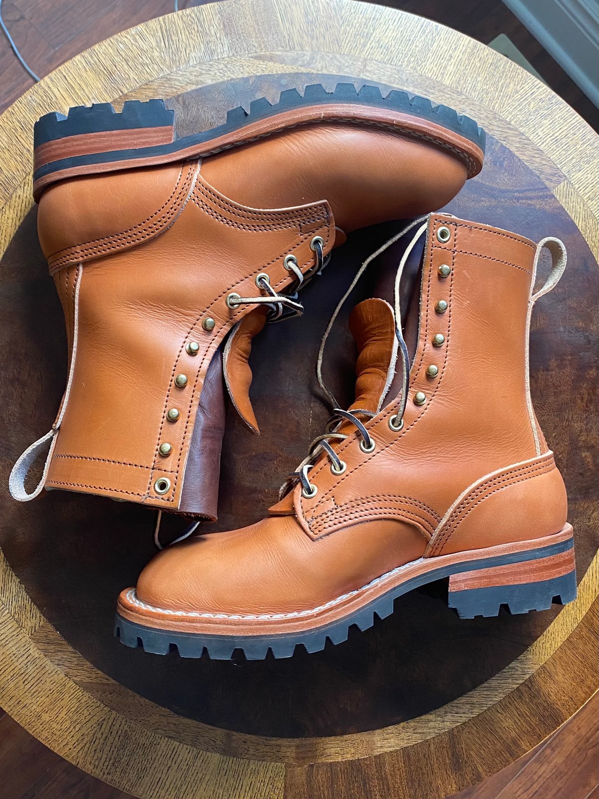 Photo by alain.sauve on October 1, 2023 of the Nicks DomePro in Wickett & Craig Tan English Bridle.