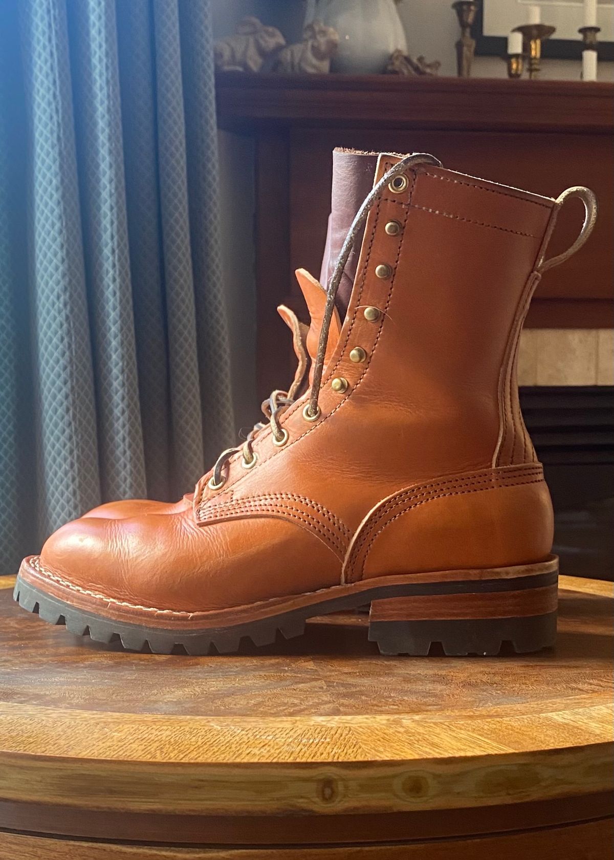 Photo by alain.sauve on November 5, 2023 of the Nicks DomePro in Wickett & Craig Tan English Bridle.