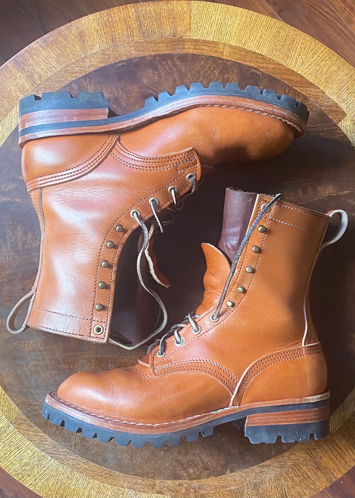 Photo by alain.sauve on November 5, 2023 of the Nicks DomePro in Wickett & Craig Tan English Bridle.