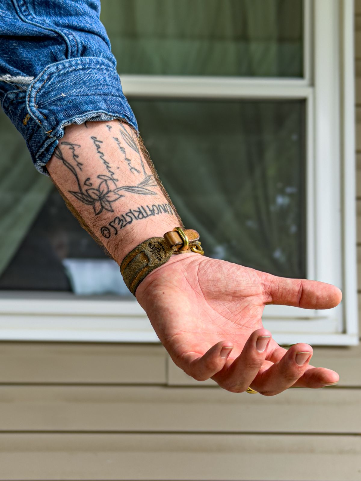 Photo by KVanDev on April 24, 2026 of the Harker Leatherworks Leather cuff in Unknown Natural Veg Tan Roughout.