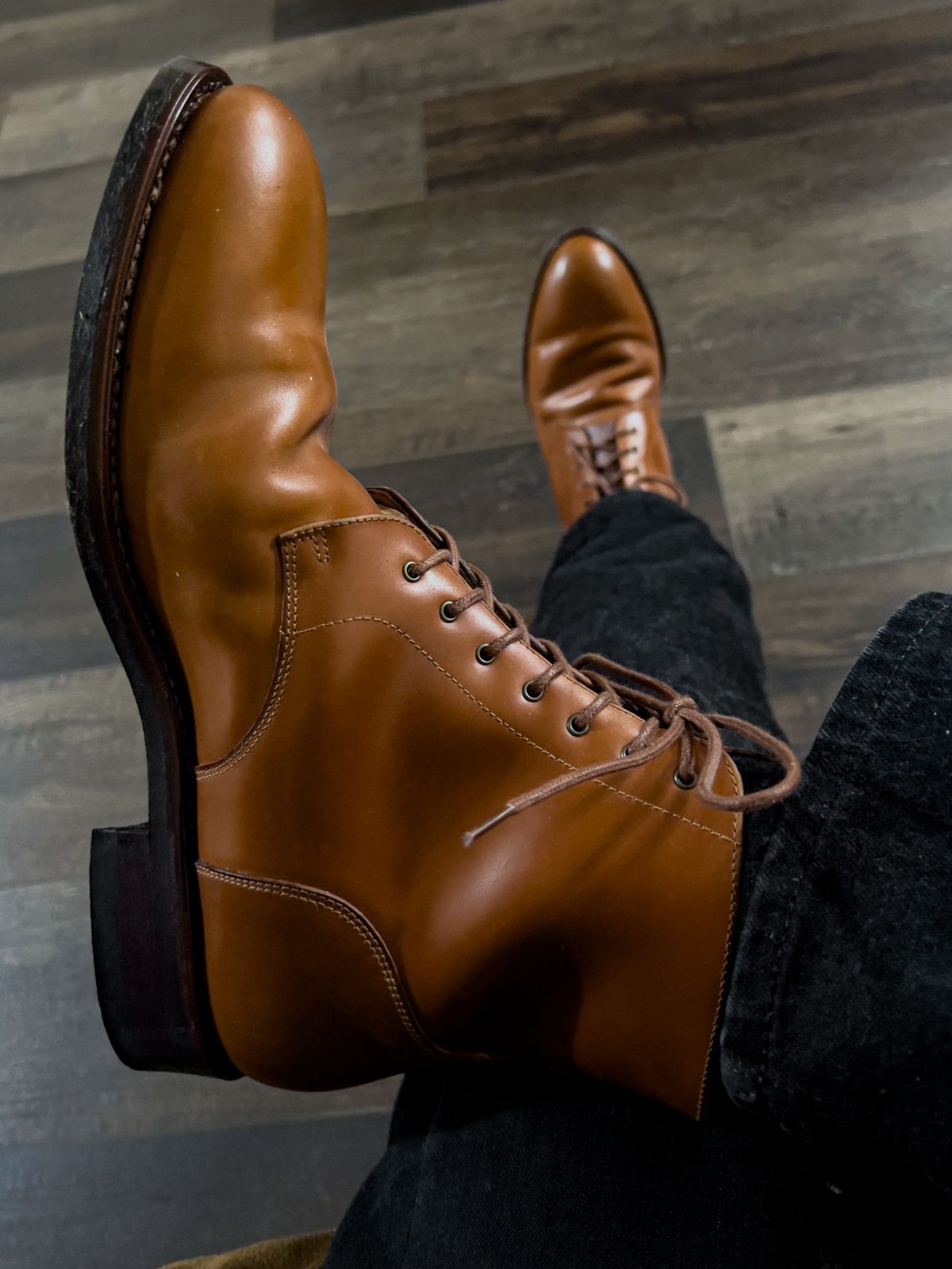 Photo by KVanDev on May 17, 2024 of the Rider Boot Co. Dundalk in Maryam Natural Shell Cordovan.