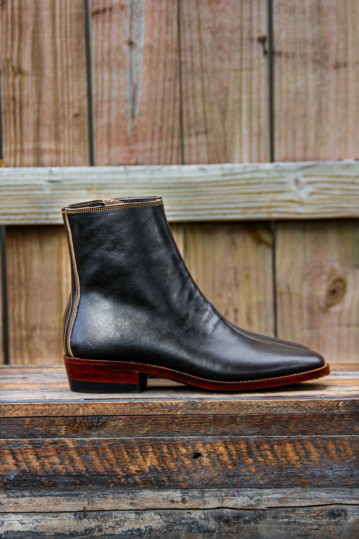 Photo by KVanDev on October 1, 2024 of the Fortis Boots Antasena Sidezip in Indonesian Black Teacore.