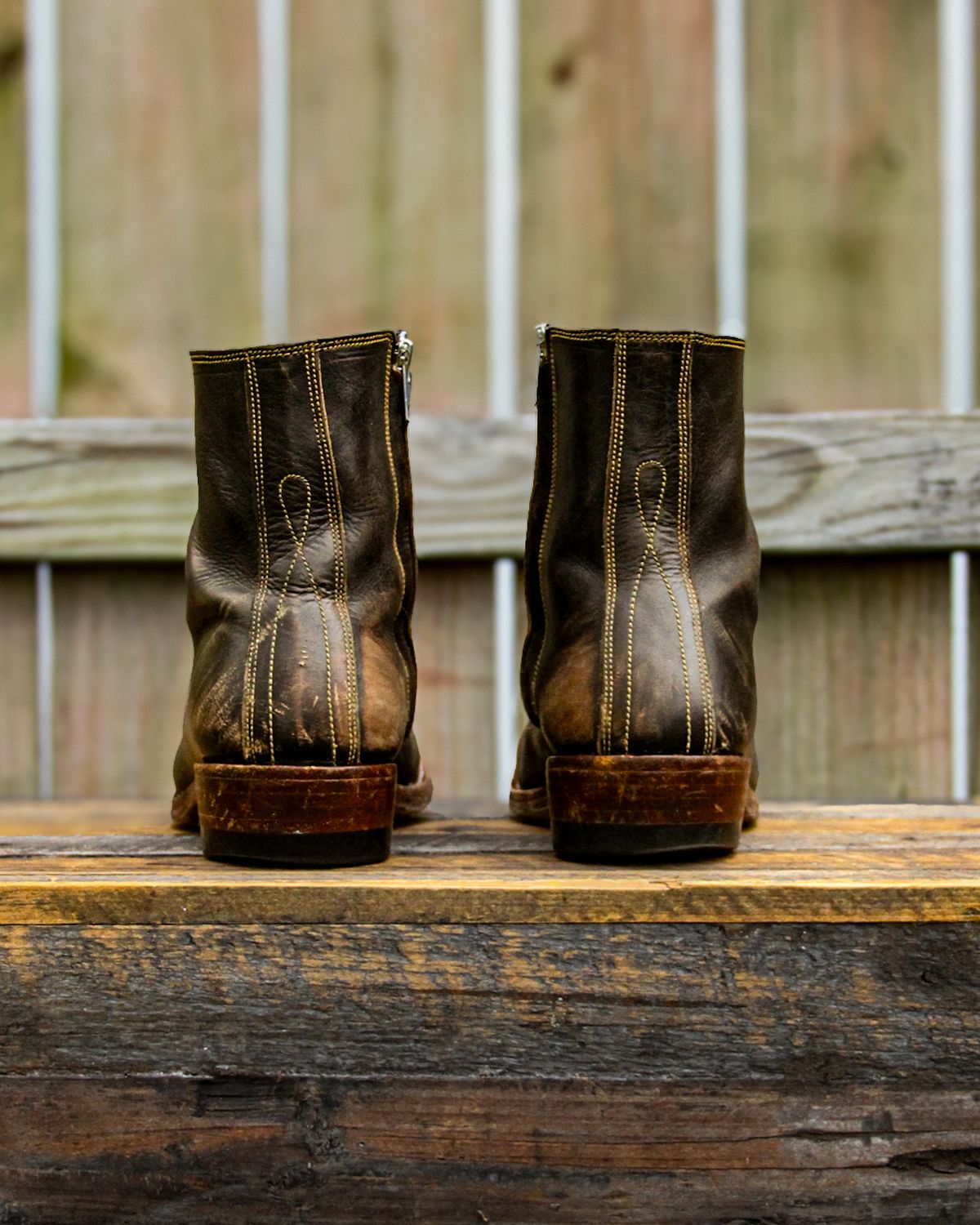 Photo by KVanDev on March 3, 2025 of the Fortis Boots Antasena Sidezip in Indonesian Black Teacore.