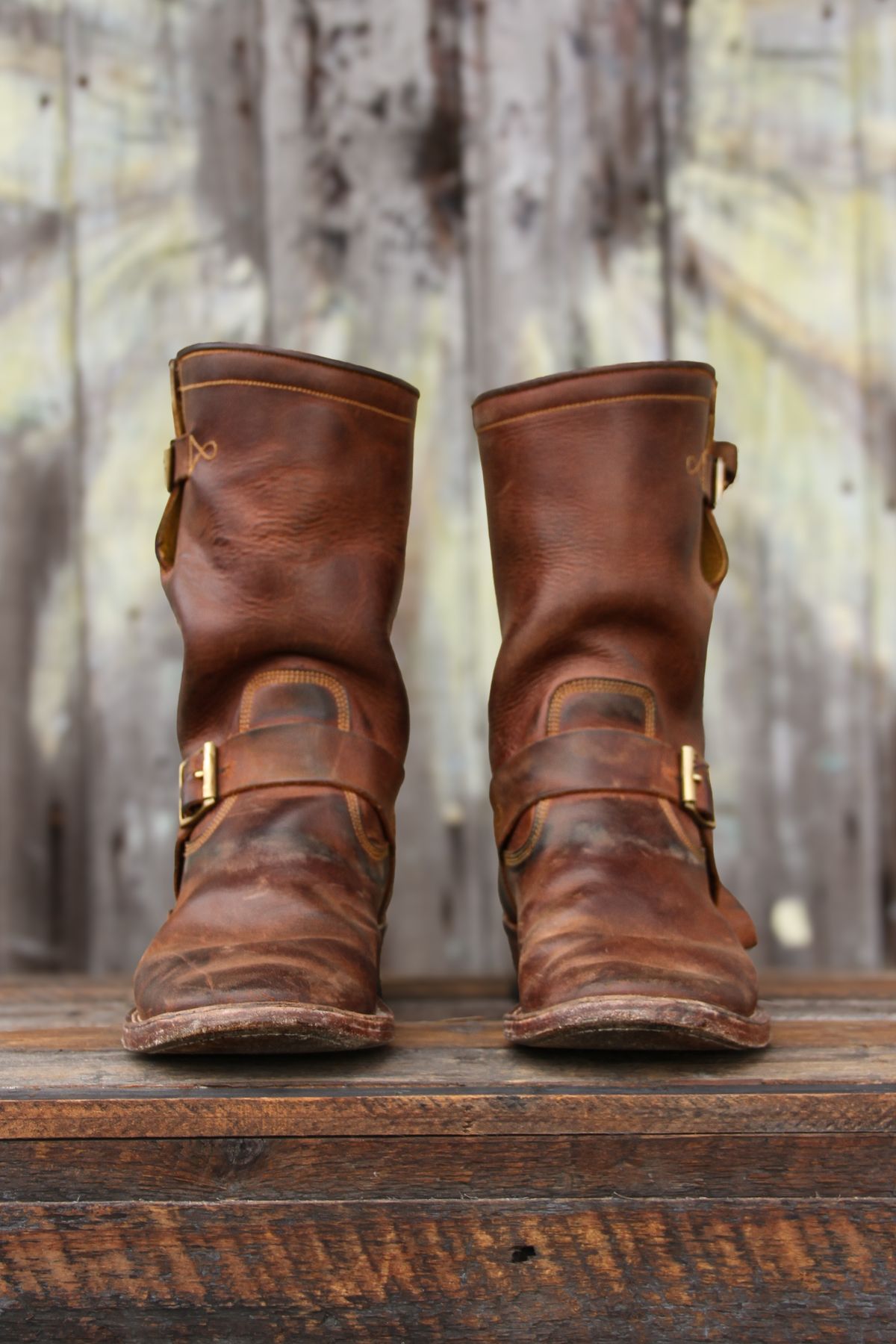 Photo by KVanDev on February 1, 2024 of the Fortis Boots Tapak 2.0 Engineer Boots in Indonesian Dark Brown Pull Up.