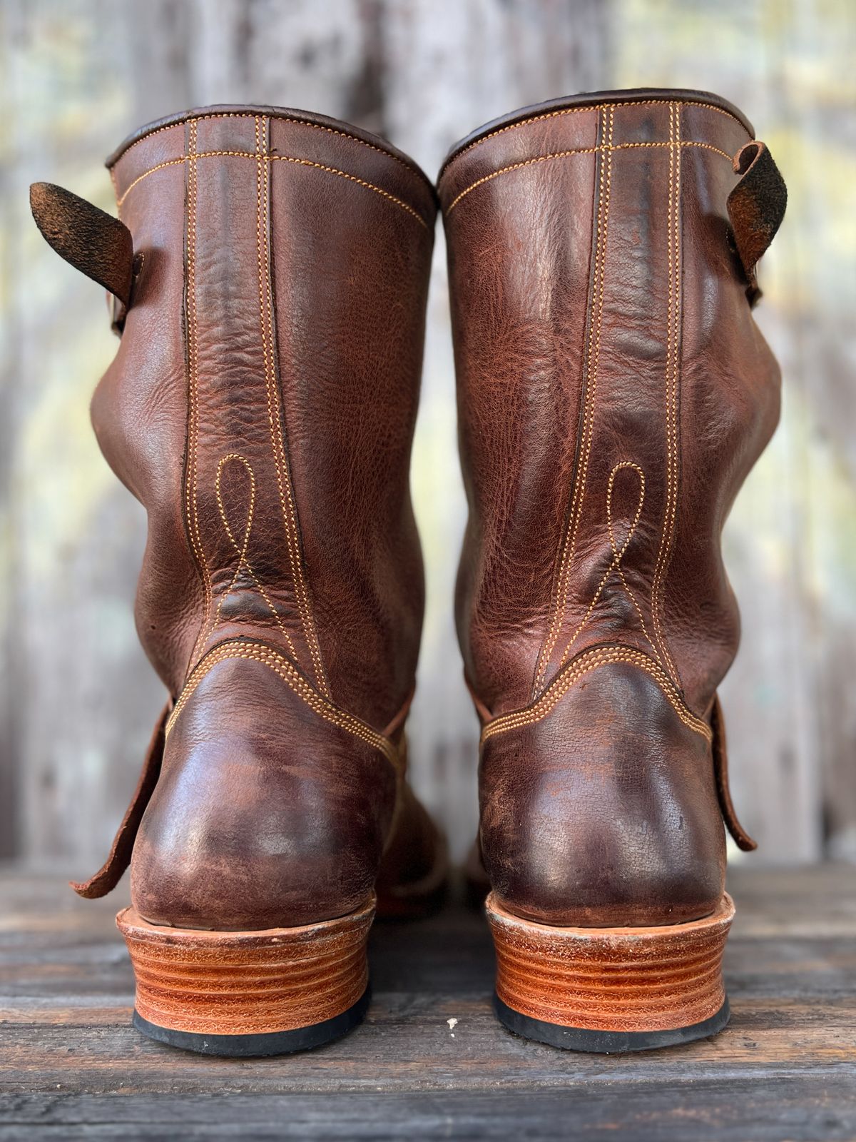 Photo by KVanDev on November 8, 2023 of the Fortis Boots Tapak 2.0 Engineer Boots in Indonesian Dark Brown Pull Up.