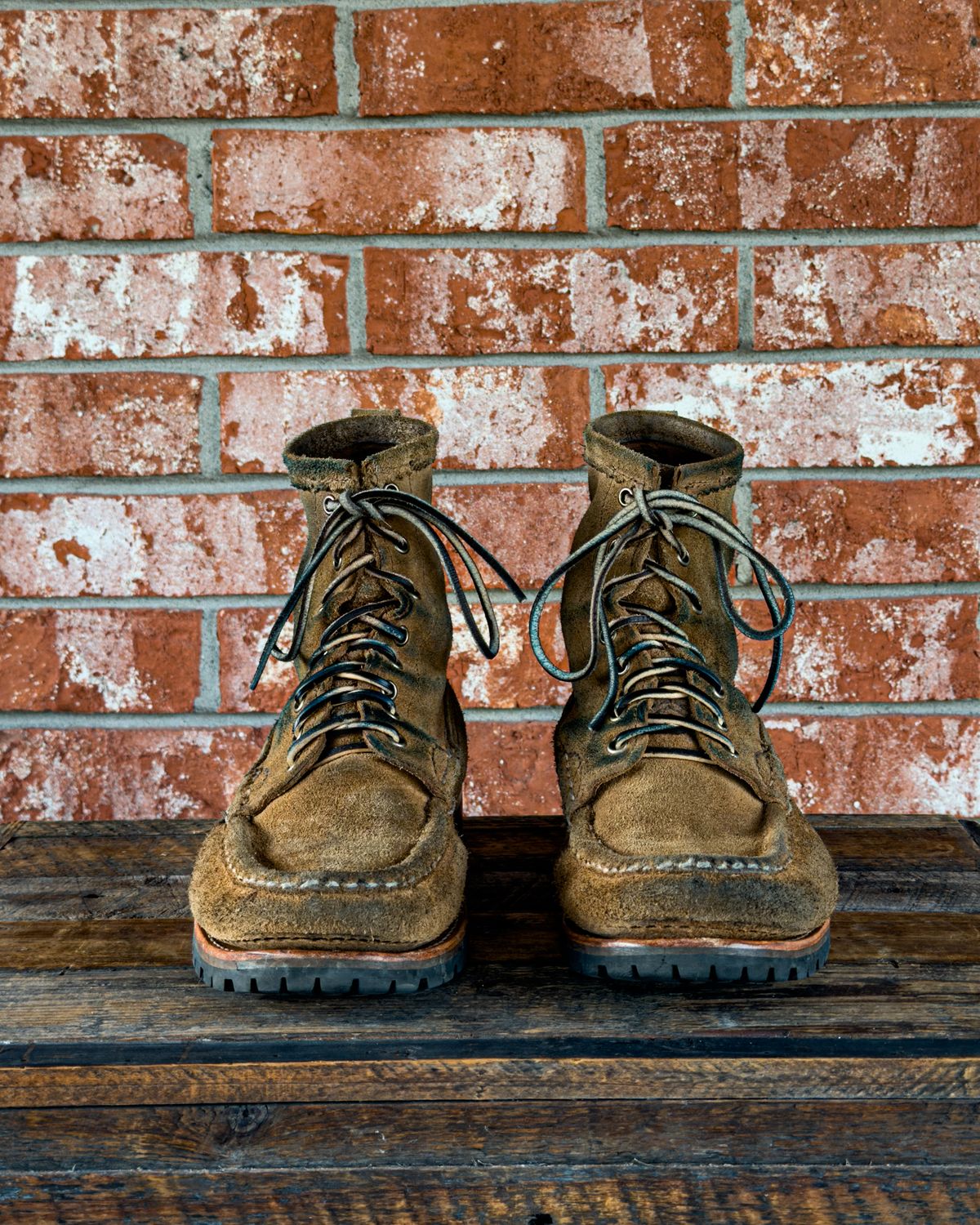 Photo by KVanDev on January 1, 2026 of the Russell Moccasin Co. Backcountry in Horween Marine Field Roughout.