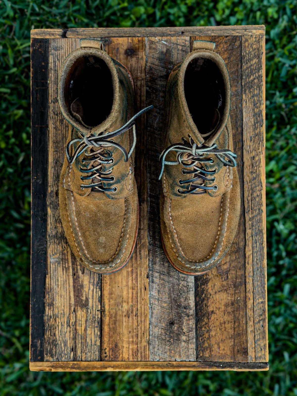 Photo by KVanDev on January 1, 2026 of the Russell Moccasin Co. Backcountry in Horween Marine Field Roughout.