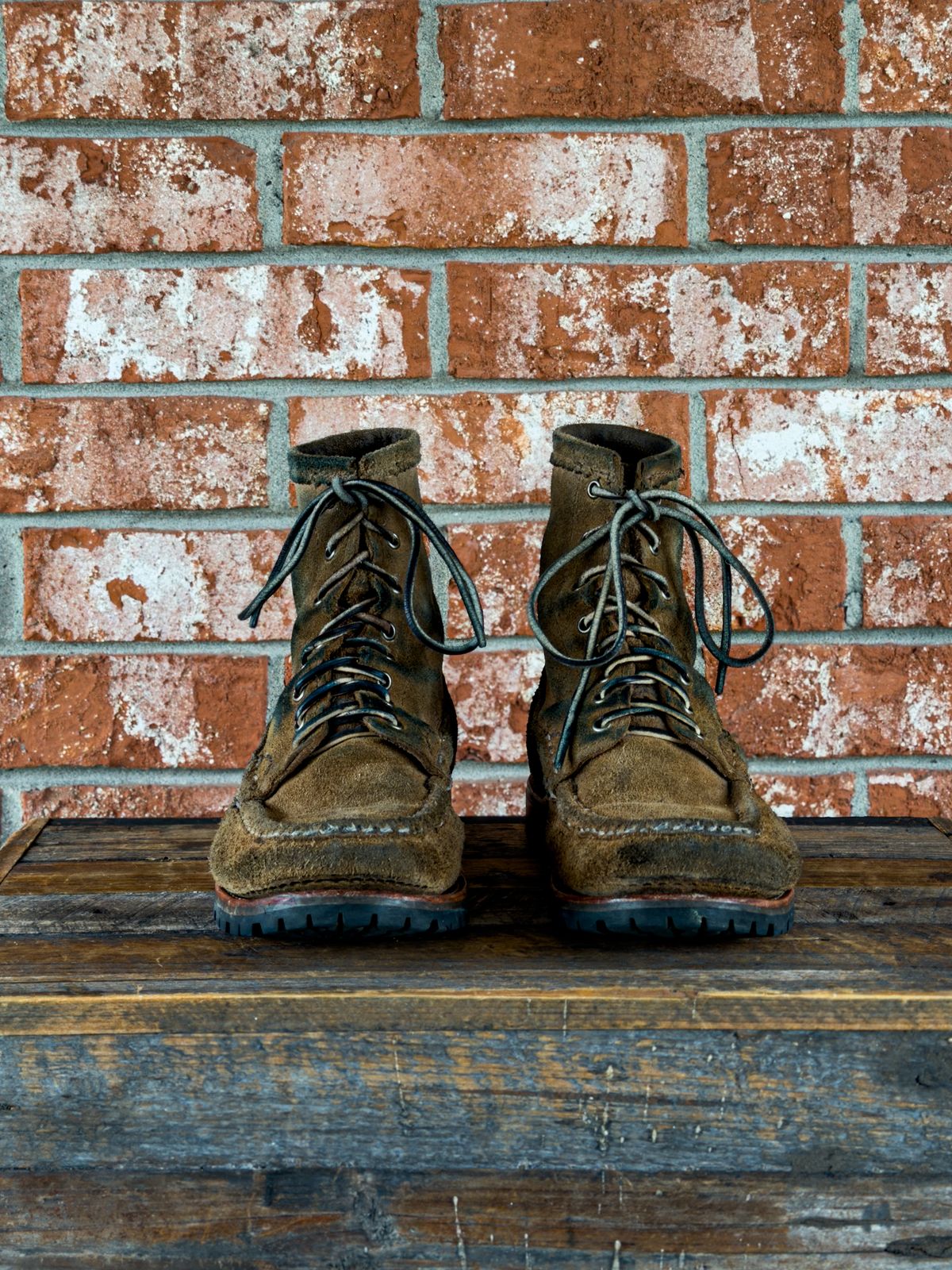 Photo by KVanDev on April 5, 2026 of the Russell Moccasin Co. Backcountry in Horween Marine Field Roughout.