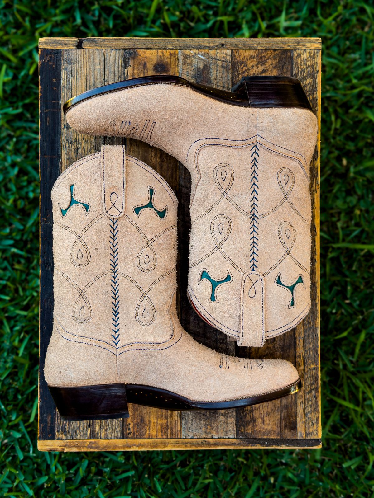 Photo by KVanDev on October 20, 2025 of the Fortis Boots Cowboy Boot in Indonesian Natural Veg Tan.