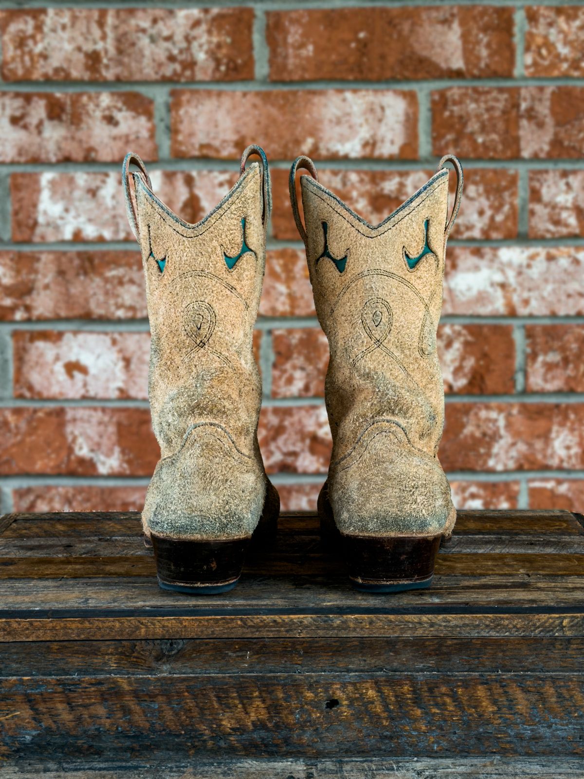 Photo by KVanDev on December 1, 2025 of the Fortis Boots Cowboy Boot in Indonesian Natural Veg Tan.