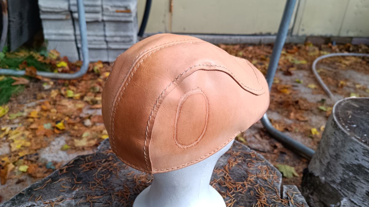 Photo by timmoffatt on November 1, 2025 of the Self-Made Flat Cap in Vegetable Tan.