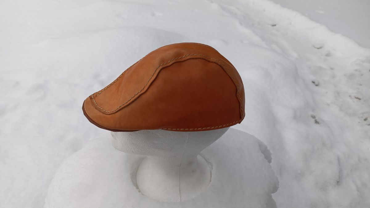 Photo by timmoffatt on January 2, 2026 of the Self-Made Flat Cap in Vegetable Tan.