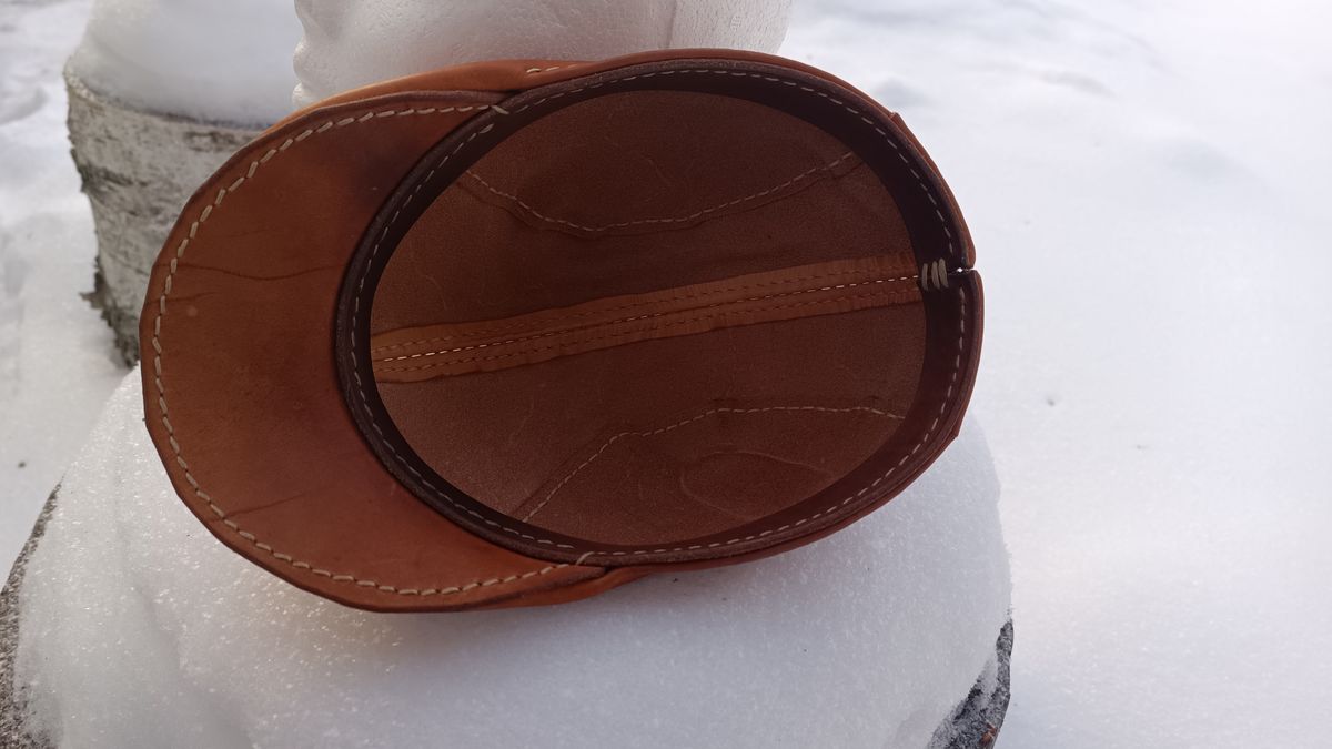 Photo by timmoffatt on February 2, 2026 of the Self-Made Flat Cap in Vegetable Tan.