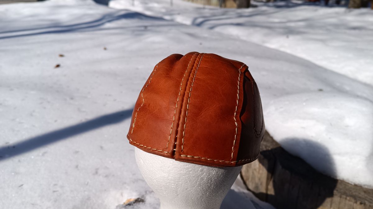 Photo by timmoffatt on March 2, 2026 of the Self-Made Flat Cap in Vegetable Tan.