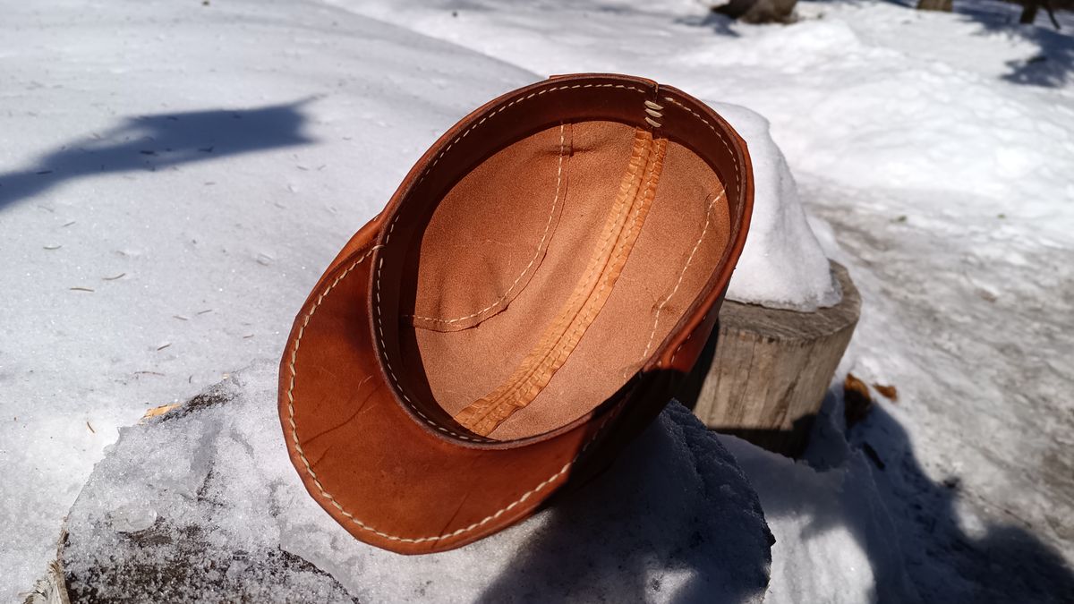 Photo by timmoffatt on March 2, 2026 of the Self-Made Flat Cap in Vegetable Tan.