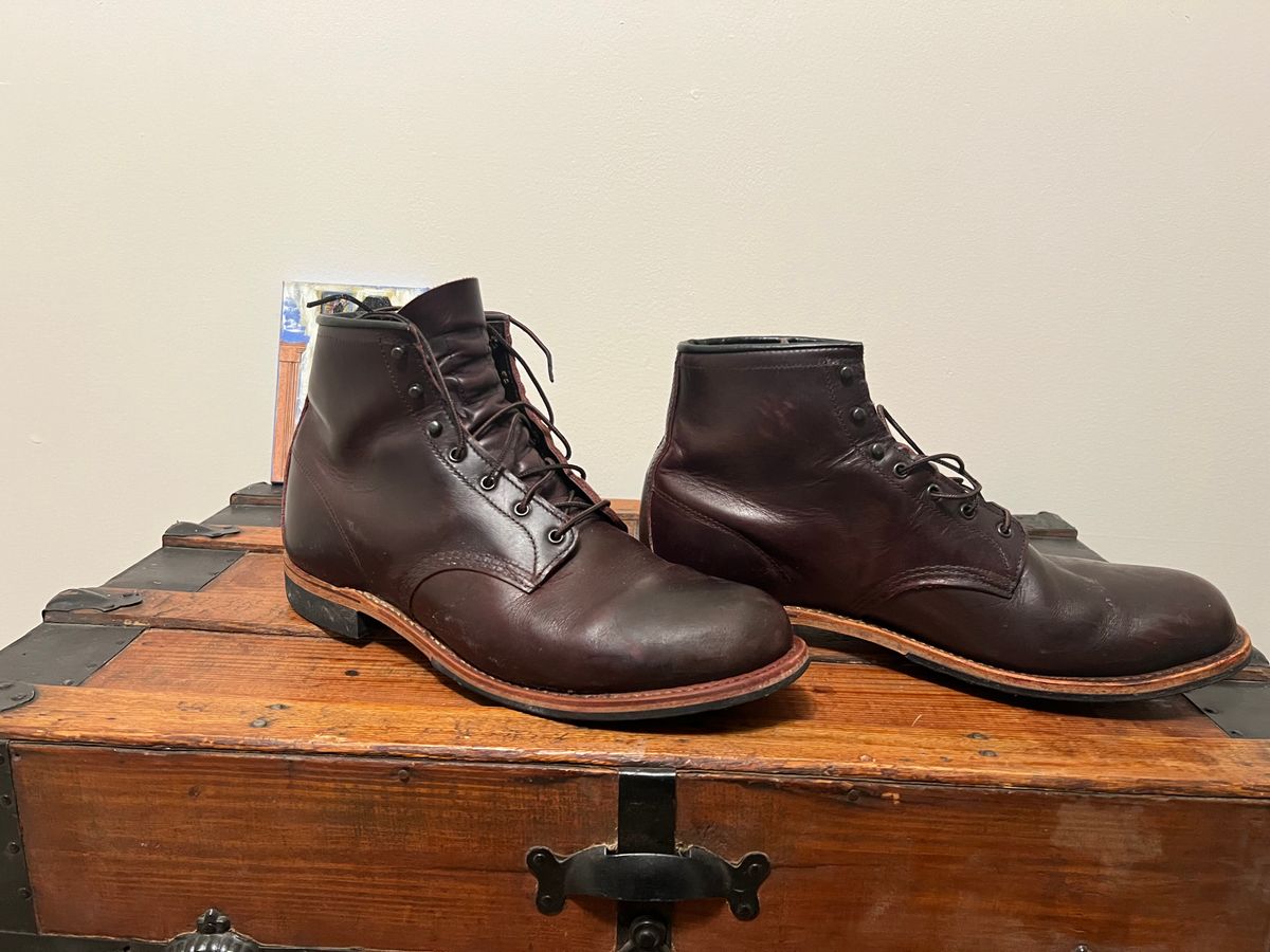 Photo by mluchterhand on December 6, 2025 of the Red Wing Beckman in Red Wing Black Cherry Excalibur.