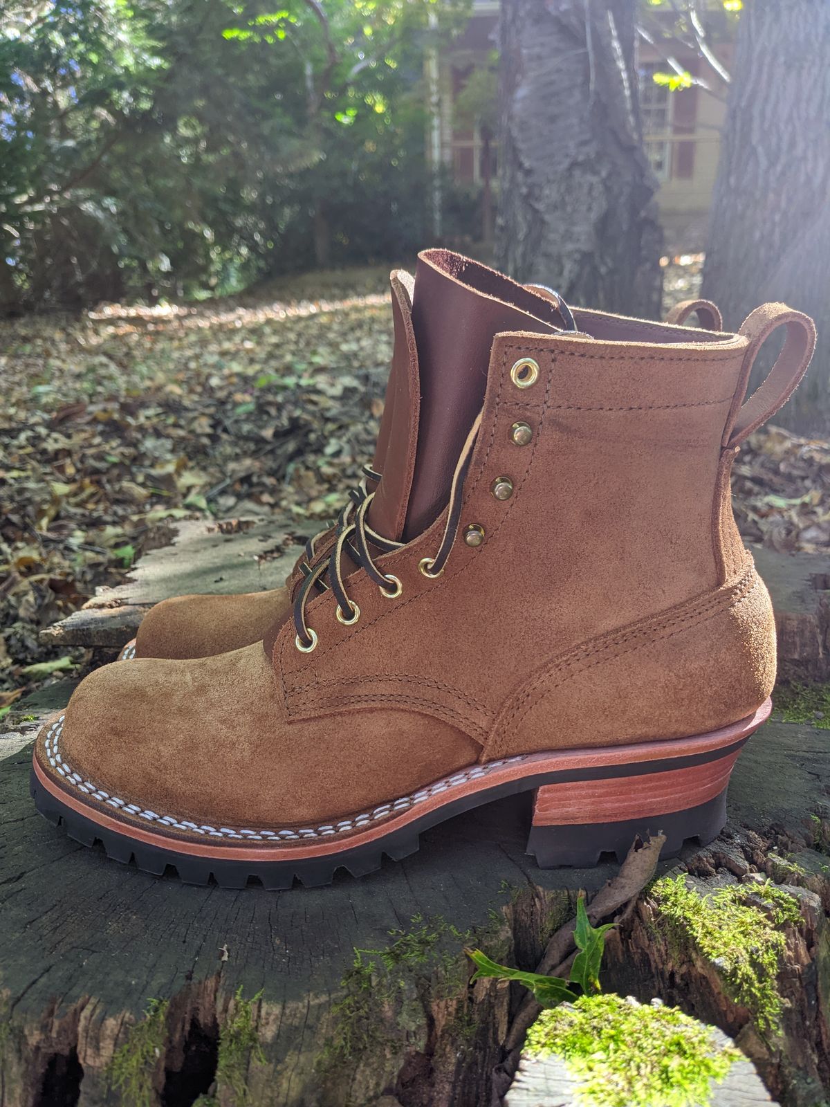 Photo by HairySuede on October 3, 2022 of the Nicks Urban Logger in Seidel 1964 Brown Roughout.