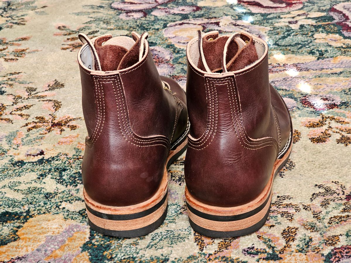 Photo by Saculer on February 5, 2024 of the Nicks Free Range in Wickett & Craig Dark Brown English Bridle.