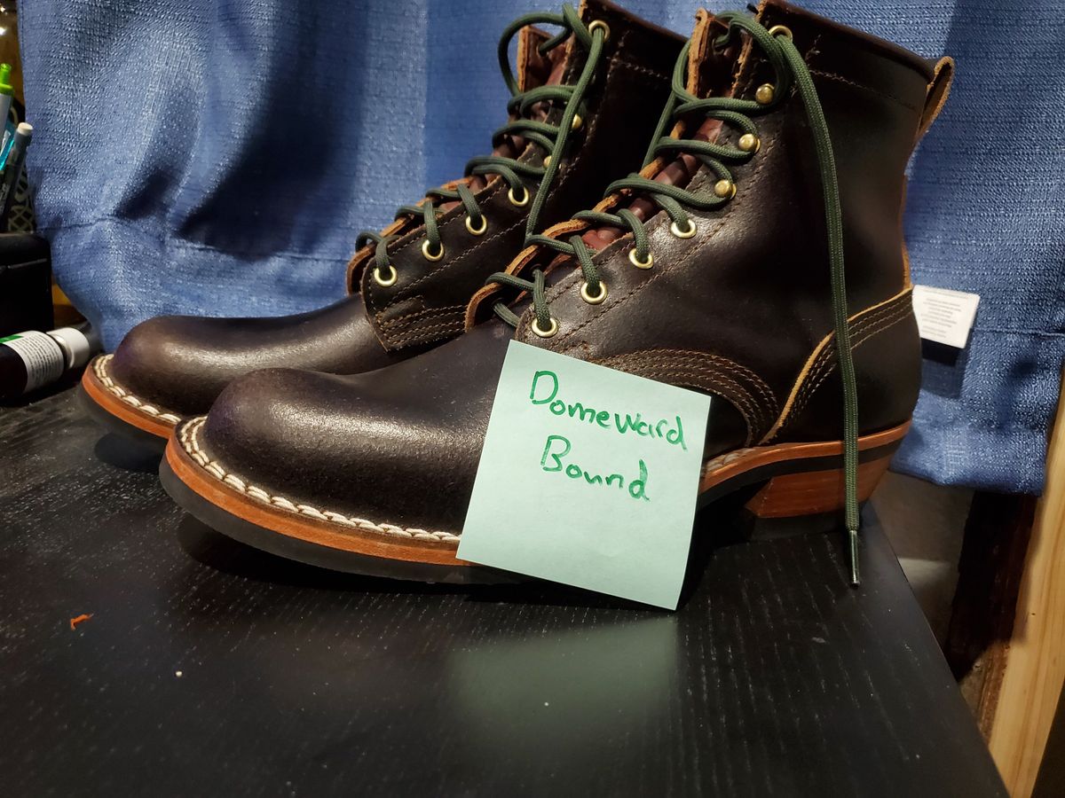 Photo by TheSaganite on October 2, 2023 of the Nicks Robert in Horween Brown Waxed Flesh.