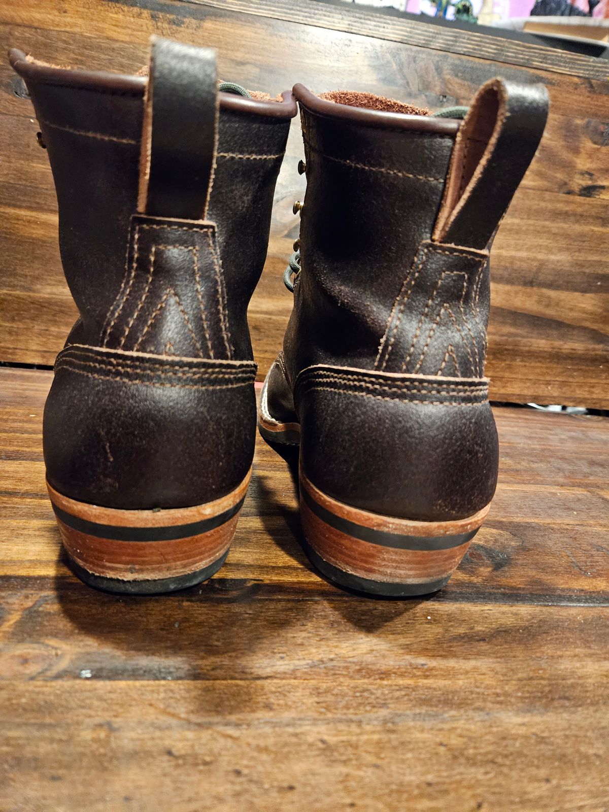 Photo by TheSaganite on November 6, 2023 of the Nicks Robert in Horween Brown Waxed Flesh.