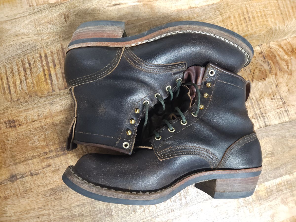 Photo by TheSaganite on April 6, 2024 of the Nicks Robert in Horween Brown Waxed Flesh.