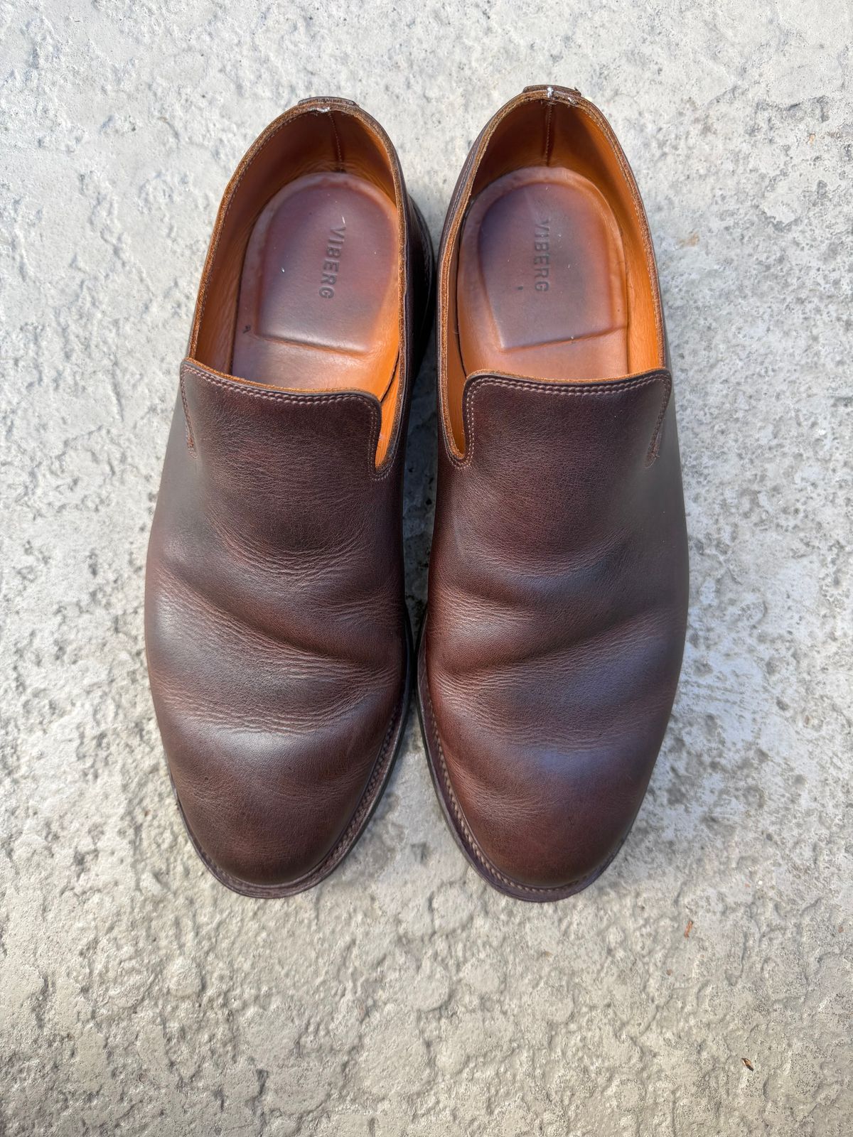 Photo by solidsalami117 on January 5, 2026 of the Viberg Slipper in C.F. Stead Whiskey Phoenix.