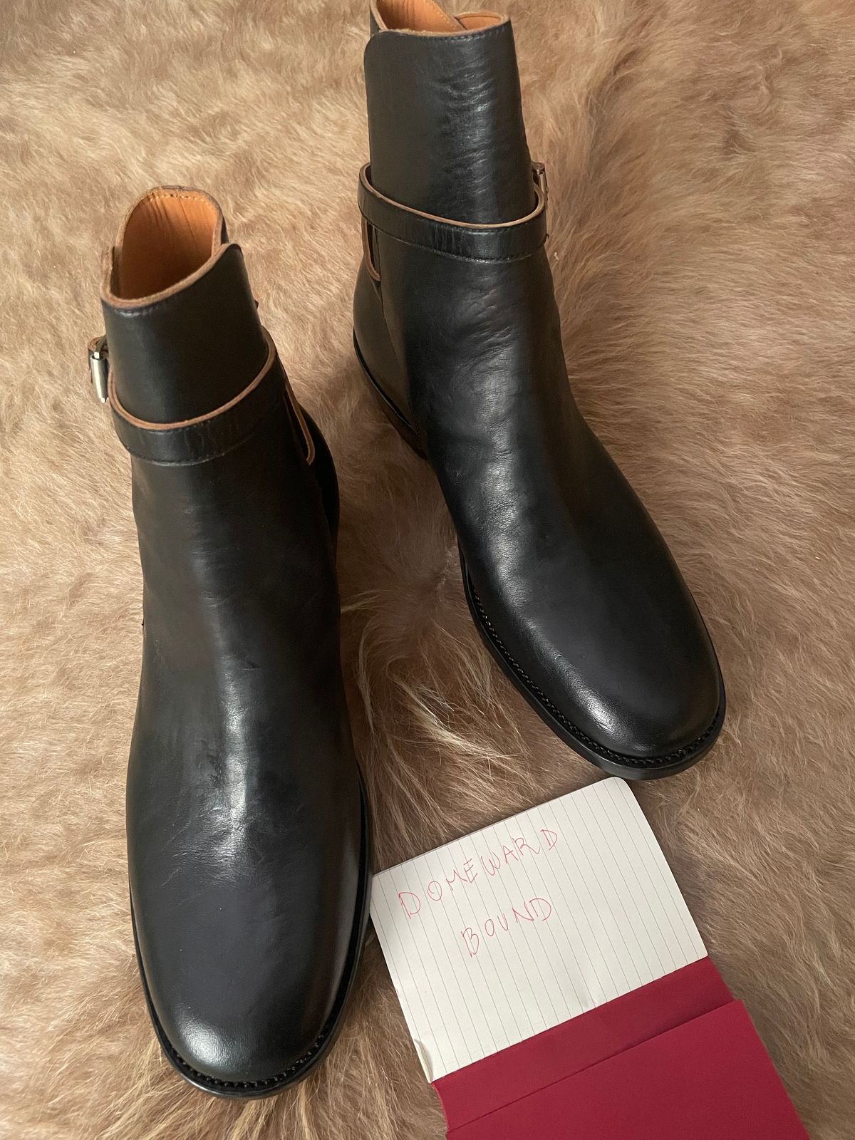 Photo by solidsalami117 on October 1, 2023 of the Briselblack The Kai Jodhpur in Black-Overdyed Horsebutt.