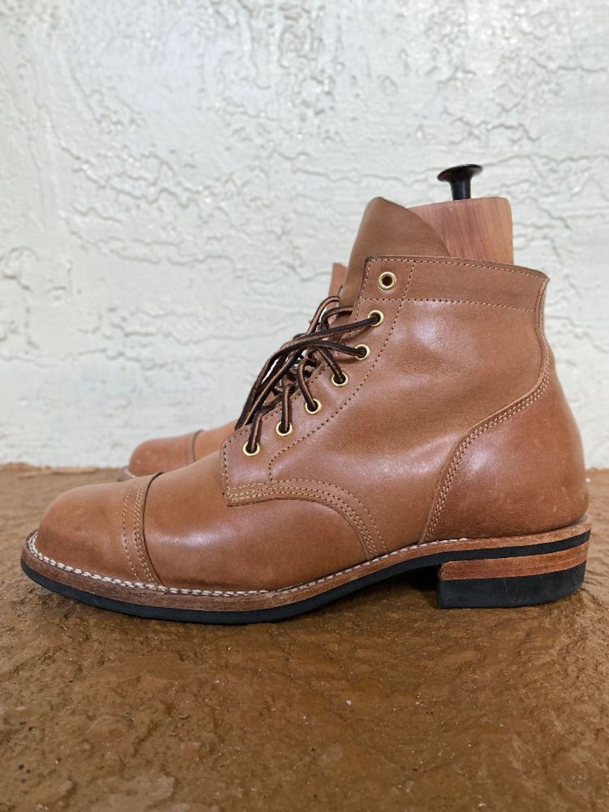 Photo by solidsalami117 on November 1, 2021 of the Truman Service Boot in Maryam Fango Horsebutt.