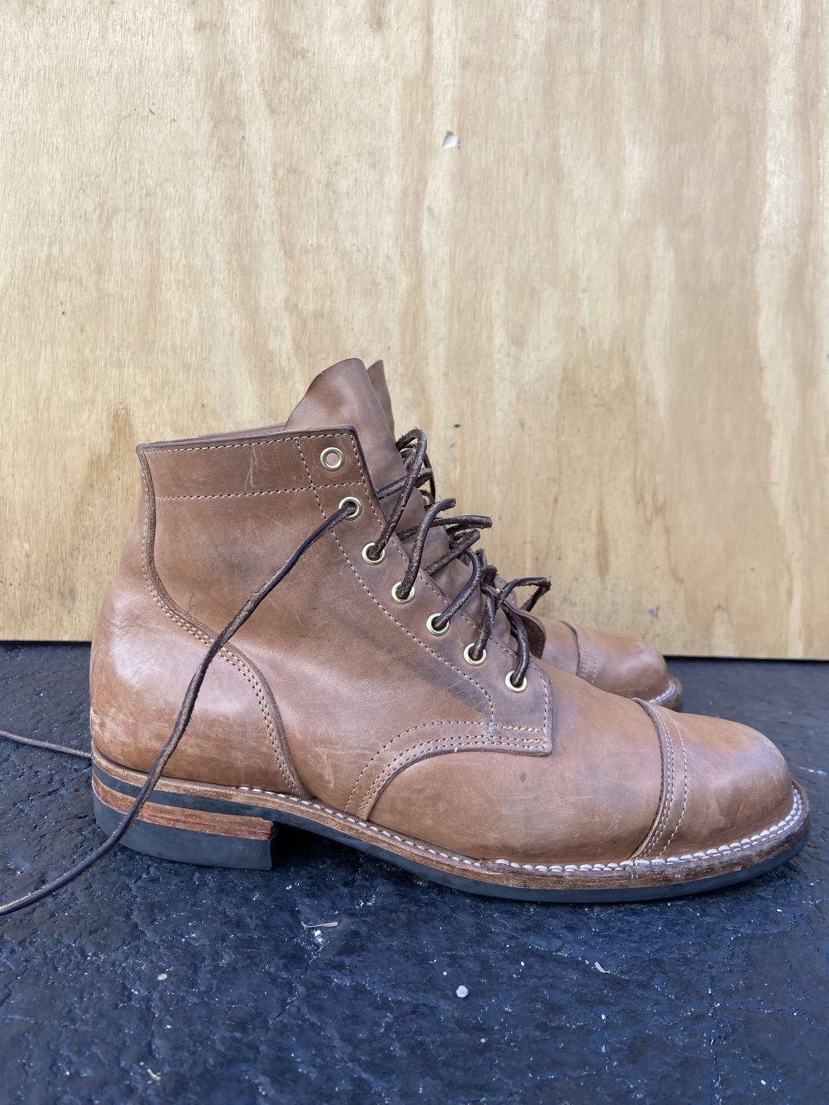 Photo by solidsalami117 on January 6, 2022 of the Truman Service Boot in Maryam Fango Horsebutt.