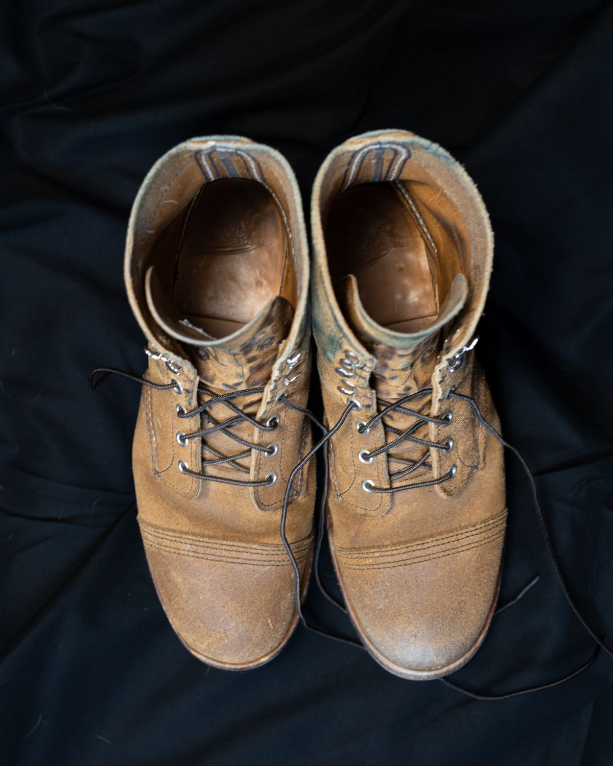 Photo by onelastboot on November 1, 2023 of the Red Wing Iron Ranger in S.B. Foot Hawthorne Muleskinner.
