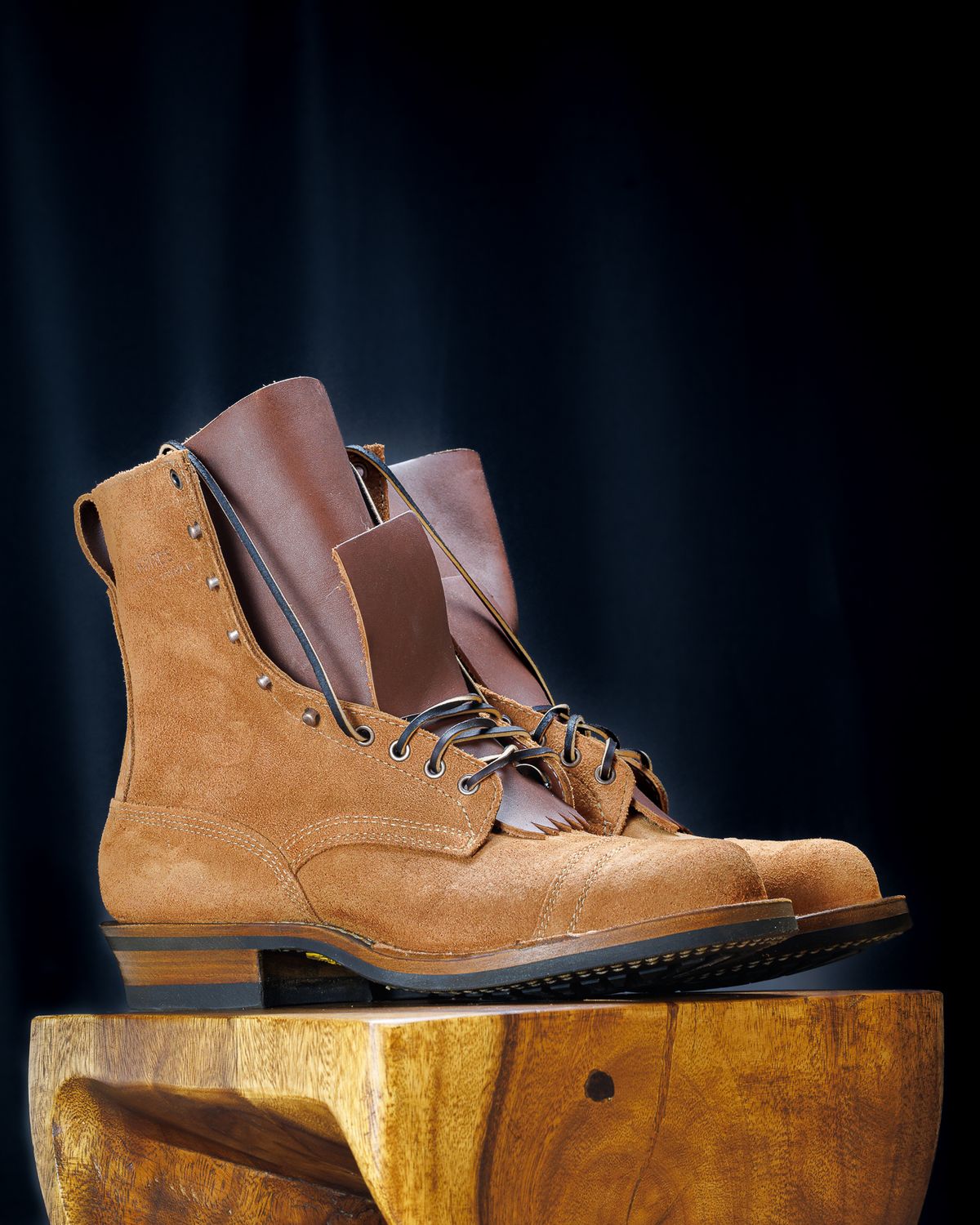 Photo by onelastboot on October 6, 2024 of the White's Bounty Hunter in Seidel Red Dog Oil Tan Roughout.
