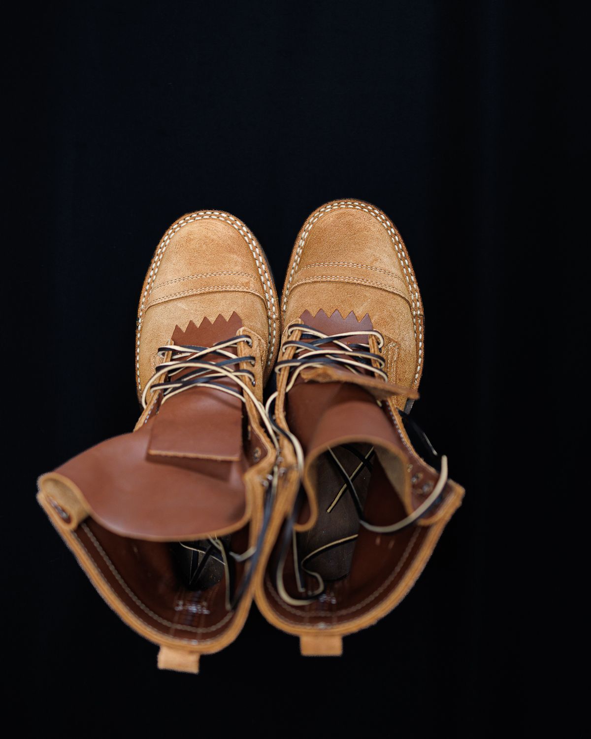 Photo by onelastboot on October 6, 2024 of the White's Bounty Hunter in Seidel Red Dog Oil Tan Roughout.