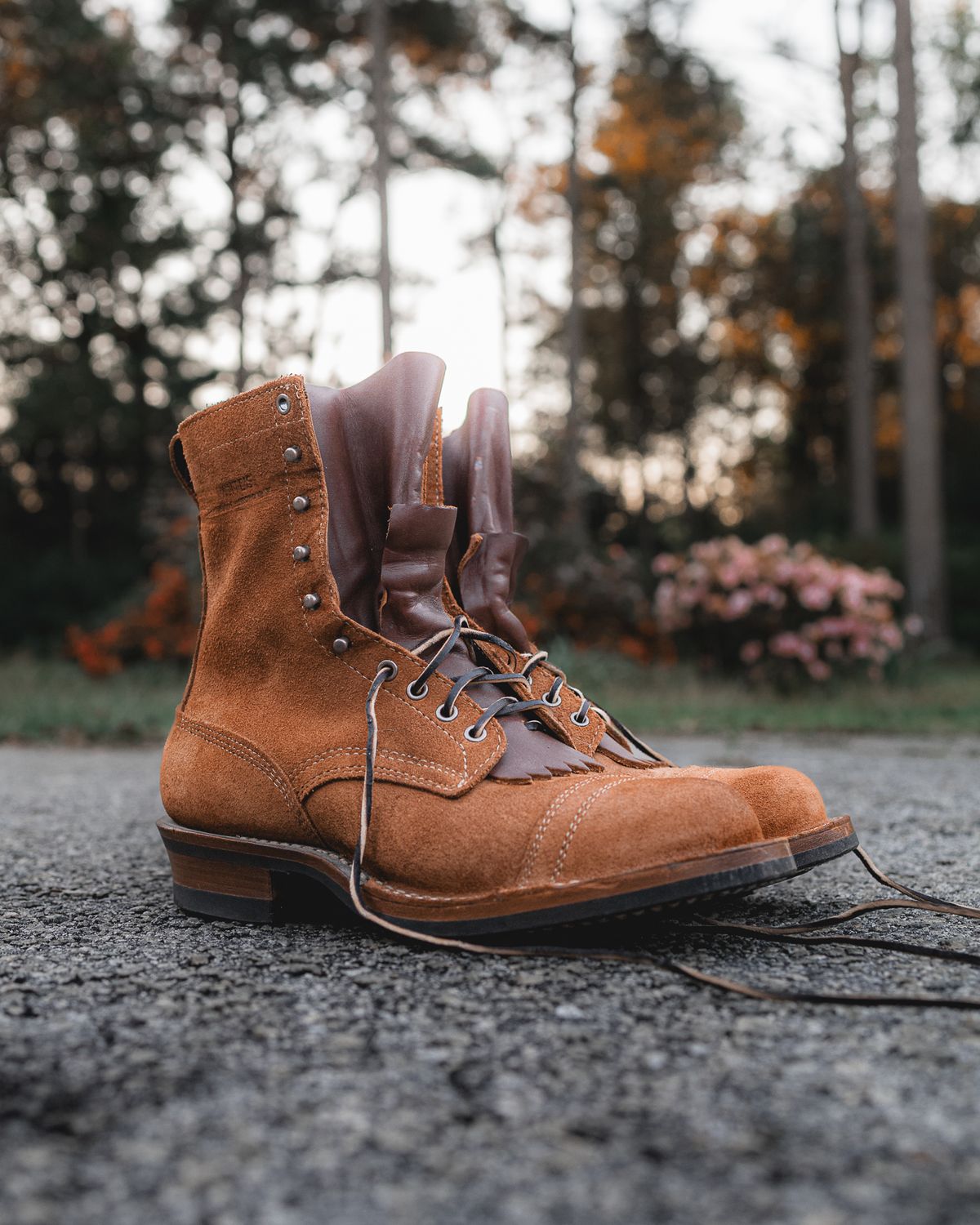 Photo by onelastboot on October 13, 2024 of the White's Bounty Hunter in Seidel Red Dog Oil Tan Roughout.