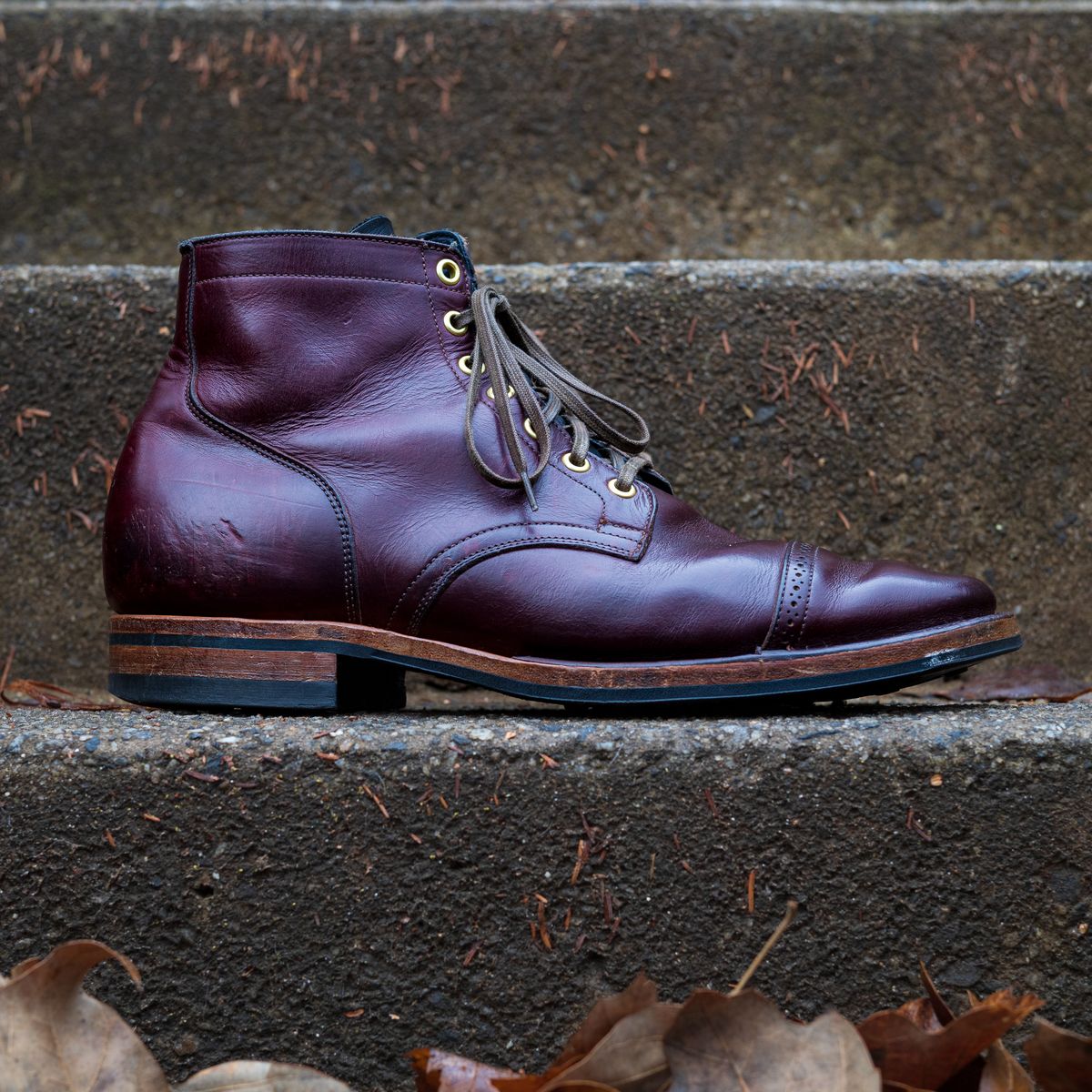 Photo by onelastboot on January 2, 2023 of the Viberg Service Boot in Horween Color 8 Chromexcel.