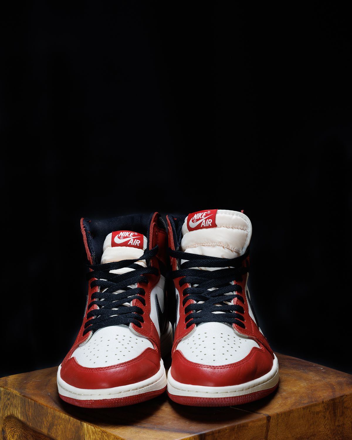 Photo by onelastboot on October 1, 2024 of the Nike Air Jordan 1 Lost & Found Chicago in Unknown Leather.