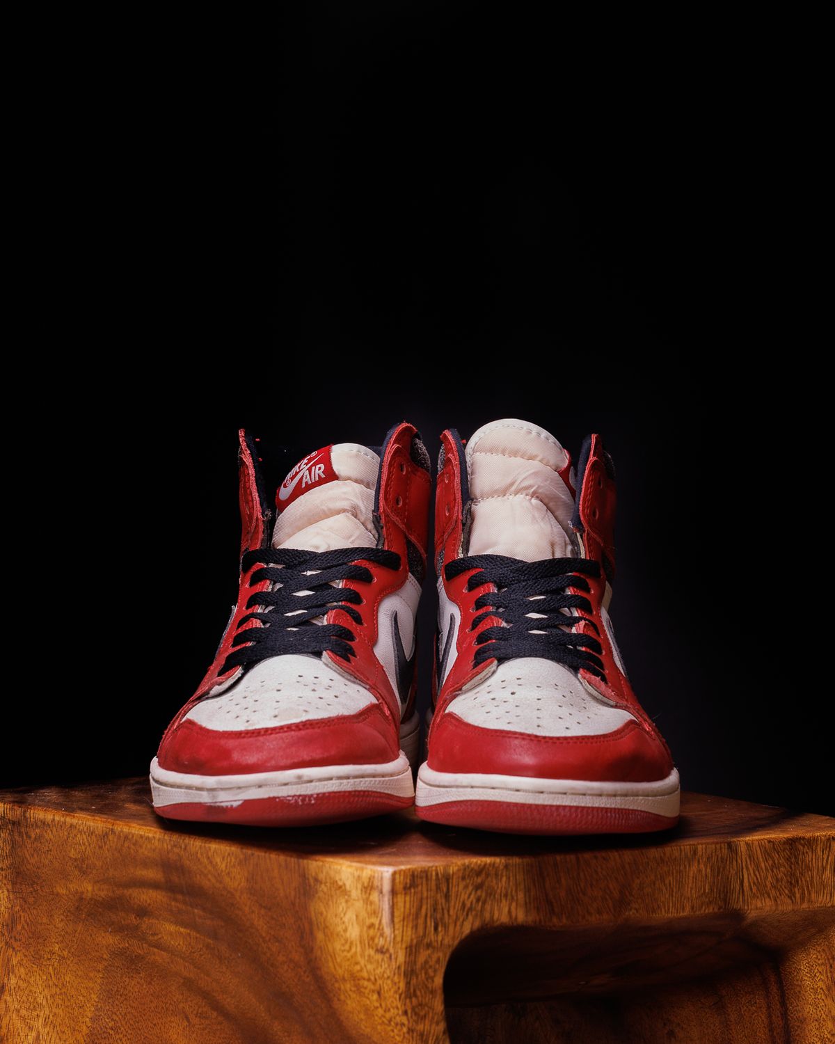 Photo by onelastboot on November 1, 2024 of the Nike Air Jordan 1 Lost & Found Chicago in Unknown Leather.