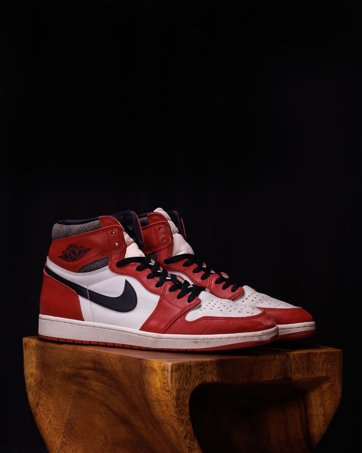 Photo by onelastboot on November 1, 2024 of the Nike Air Jordan 1 Lost & Found Chicago in Unknown Leather.