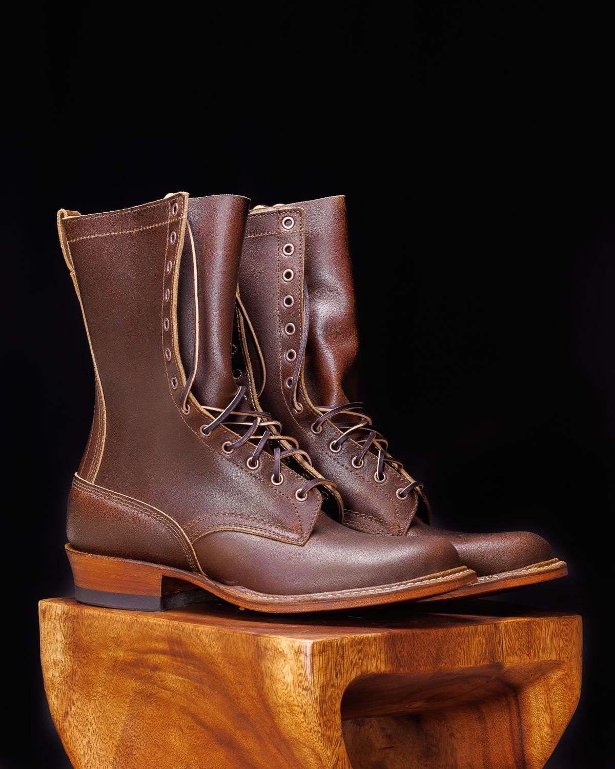 Photo by onelastboot on November 1, 2024 of the White's Bounty Hunter in Horween Cinnamon Waxed Flesh.