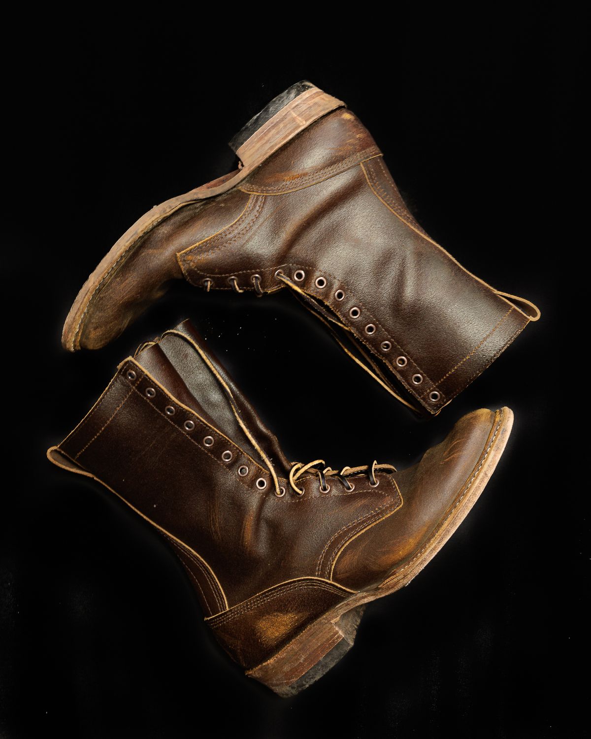 Photo by onelastboot on February 5, 2025 of the White's Bounty Hunter in Horween Cinnamon Waxed Flesh.