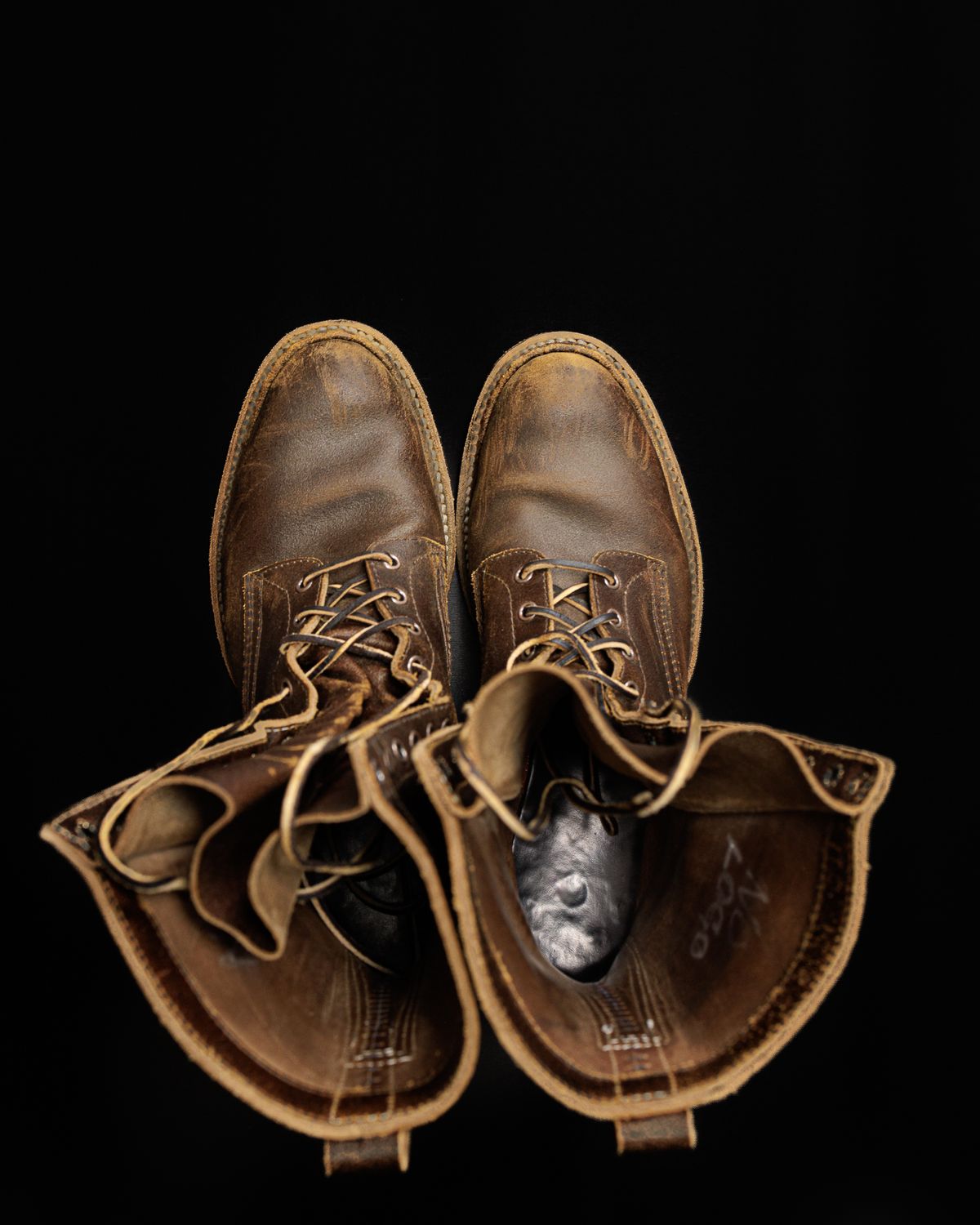 Photo by onelastboot on February 5, 2025 of the White's Bounty Hunter in Horween Cinnamon Waxed Flesh.