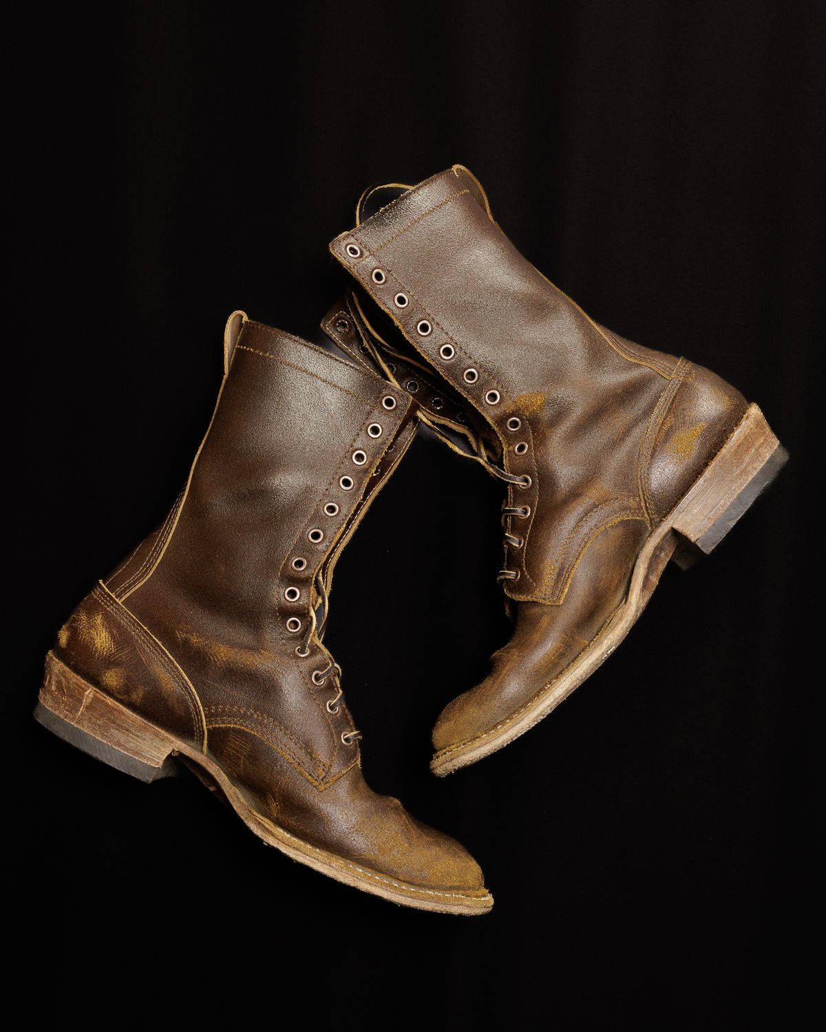 Photo by onelastboot on May 4, 2025 of the White's Bounty Hunter in Horween Cinnamon Waxed Flesh.