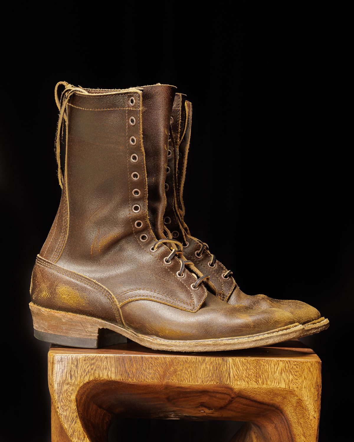 Photo by onelastboot on May 4, 2025 of the White's Bounty Hunter in Horween Cinnamon Waxed Flesh.