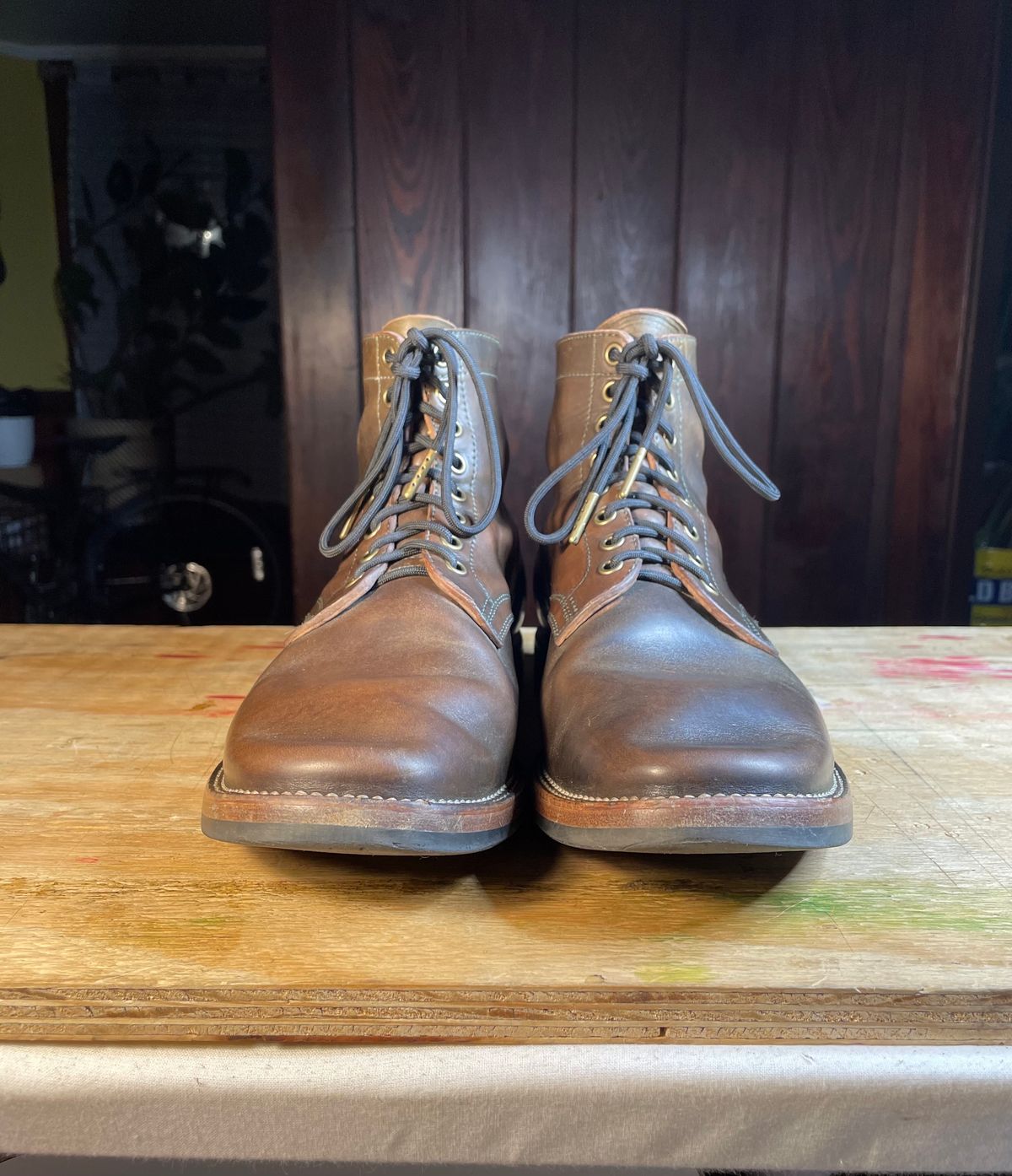 Photo by DBBrenner on January 3, 2024 of the Flame Panda Boondocker in Unknown Leather.