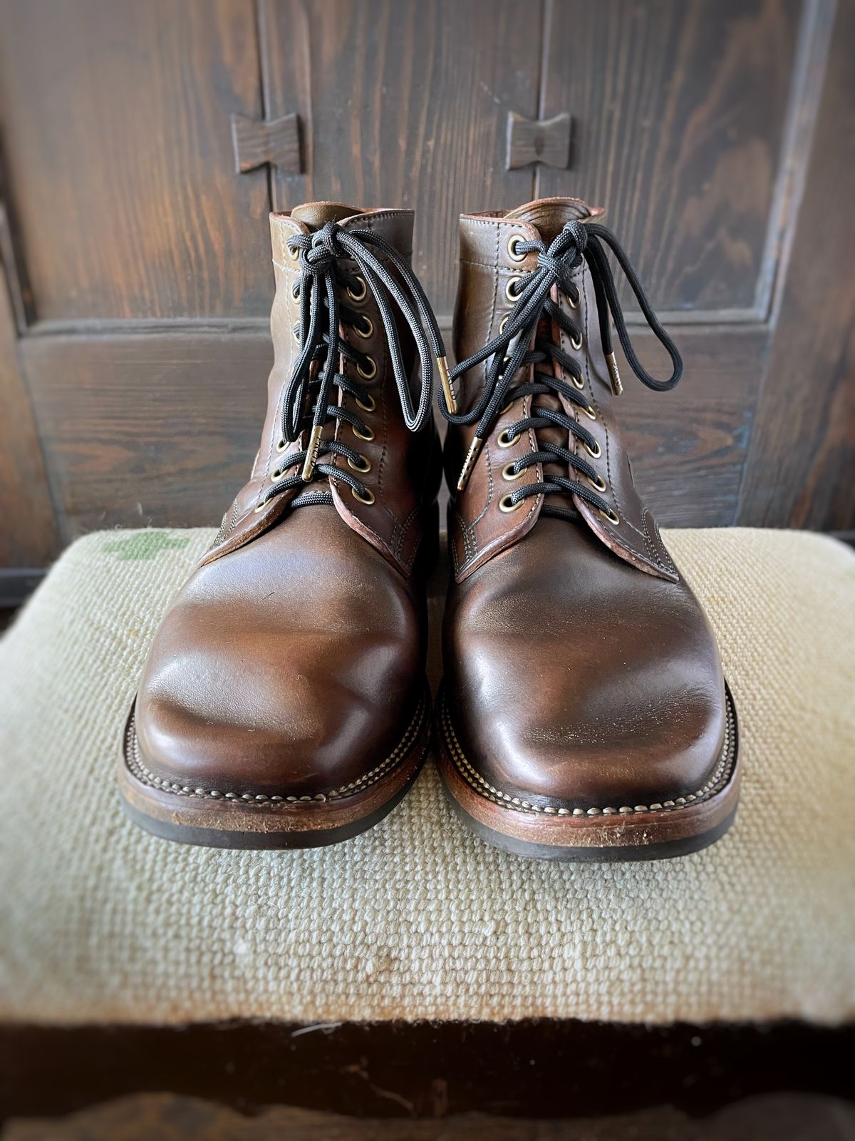 Photo by DBBrenner on February 4, 2024 of the Flame Panda Boondocker in Unknown Leather.