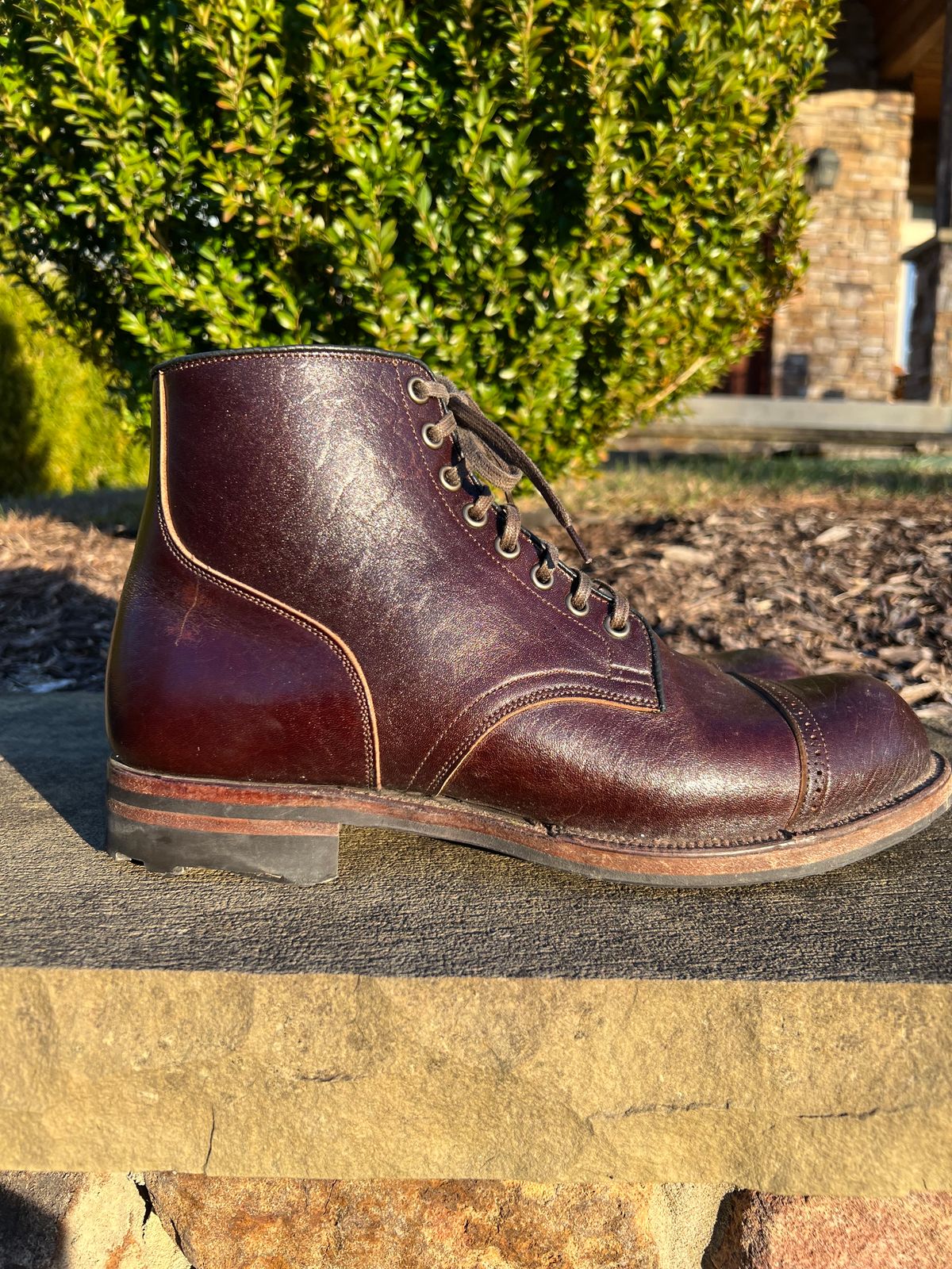 Photo by wvbootsndenim on December 6, 2022 of the Viberg Service Boot in Shinki Dark Brown Oiled Horsebutt.