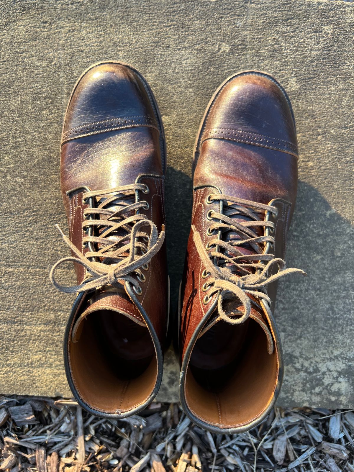 Photo by wvbootsndenim on December 6, 2022 of the Viberg Service Boot in Shinki Dark Brown Oiled Horsebutt.