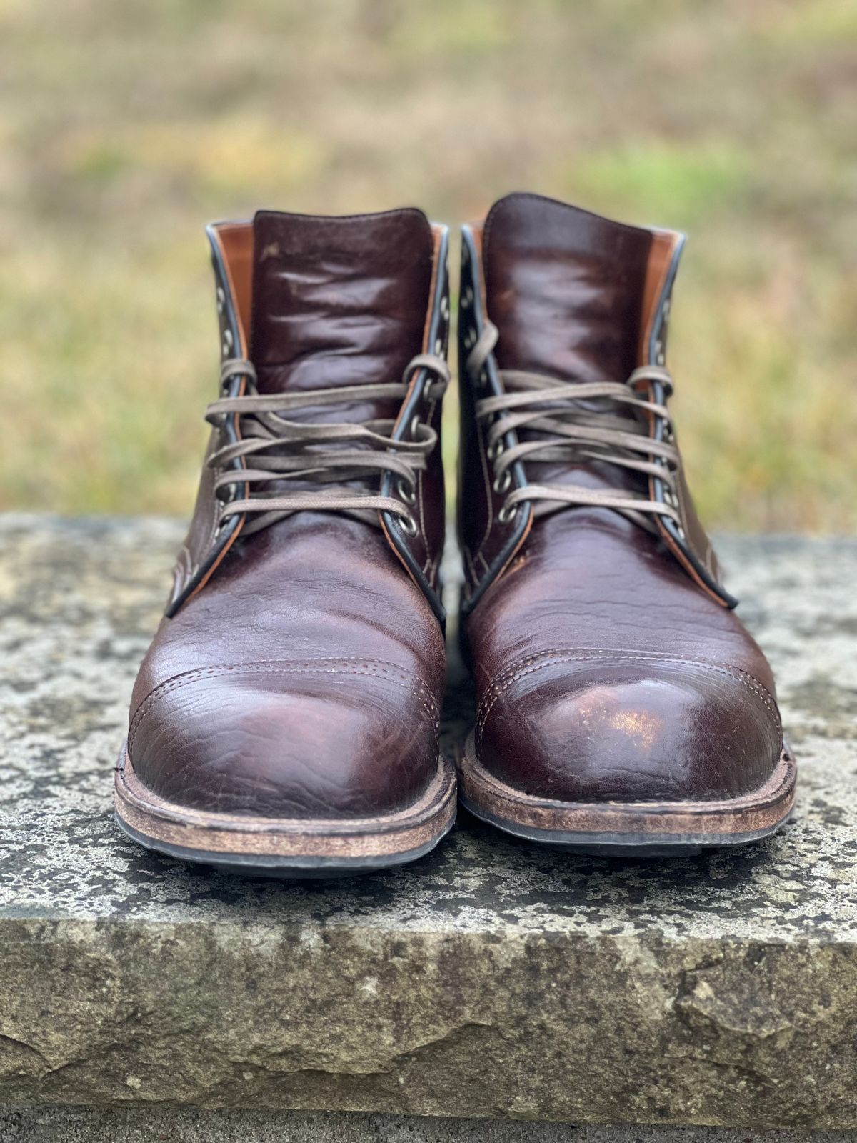 Photo by wvbootsndenim on January 5, 2023 of the Viberg Service Boot in Shinki Dark Brown Oiled Horsebutt.