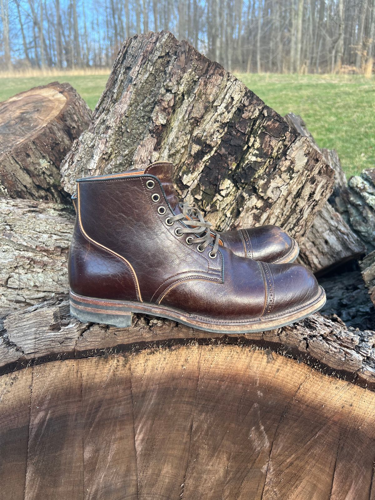 Photo by wvbootsndenim on March 4, 2023 of the Viberg Service Boot in Shinki Dark Brown Oiled Horsebutt.