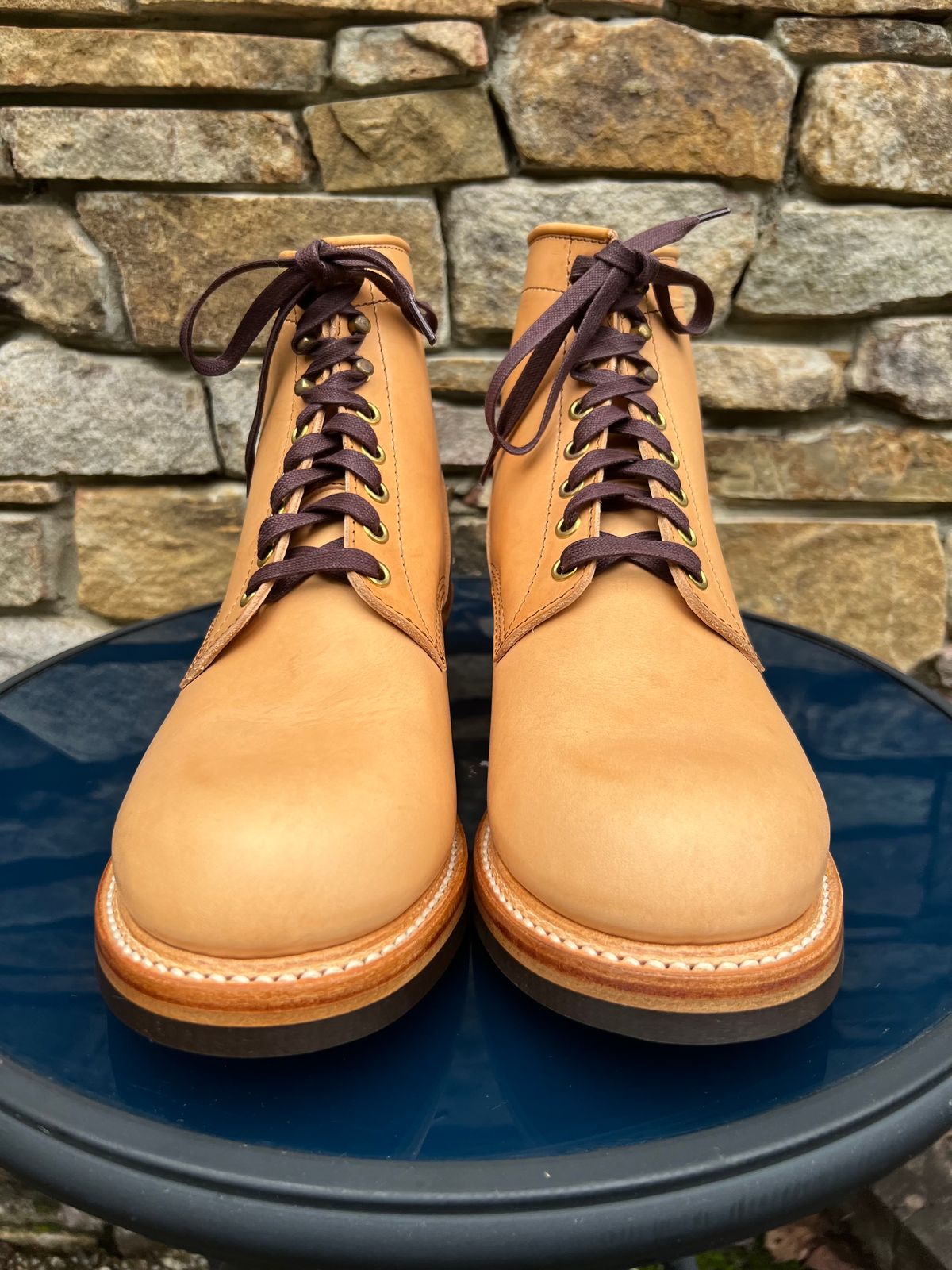 Photo by wvbootsndenim on October 1, 2024 of the John Lofgren Steel Gang Boots in Badalassi Carlo Bone Pueblo.